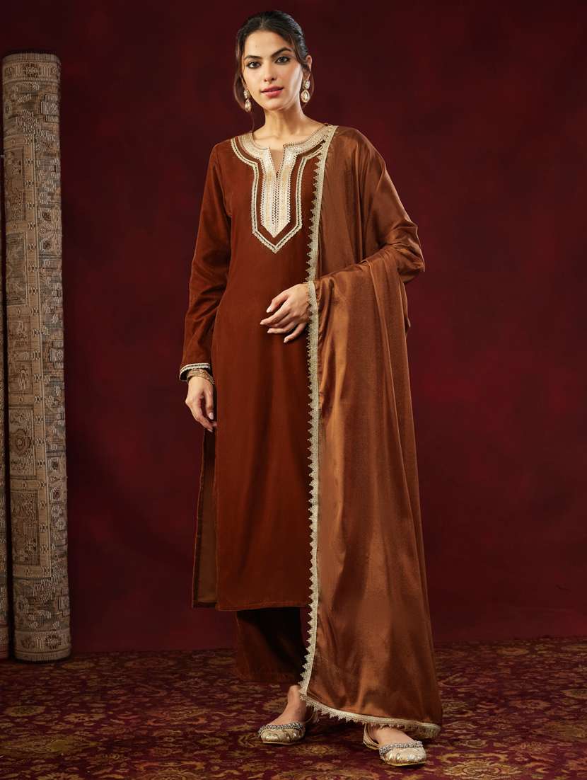 women three quarter sleeve kurat and pant with dupatta set