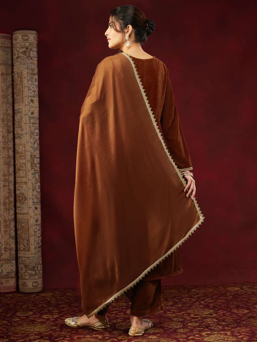 women three quarter sleeve kurat and pant with dupatta set - 22439928 -  Standard Image - 5