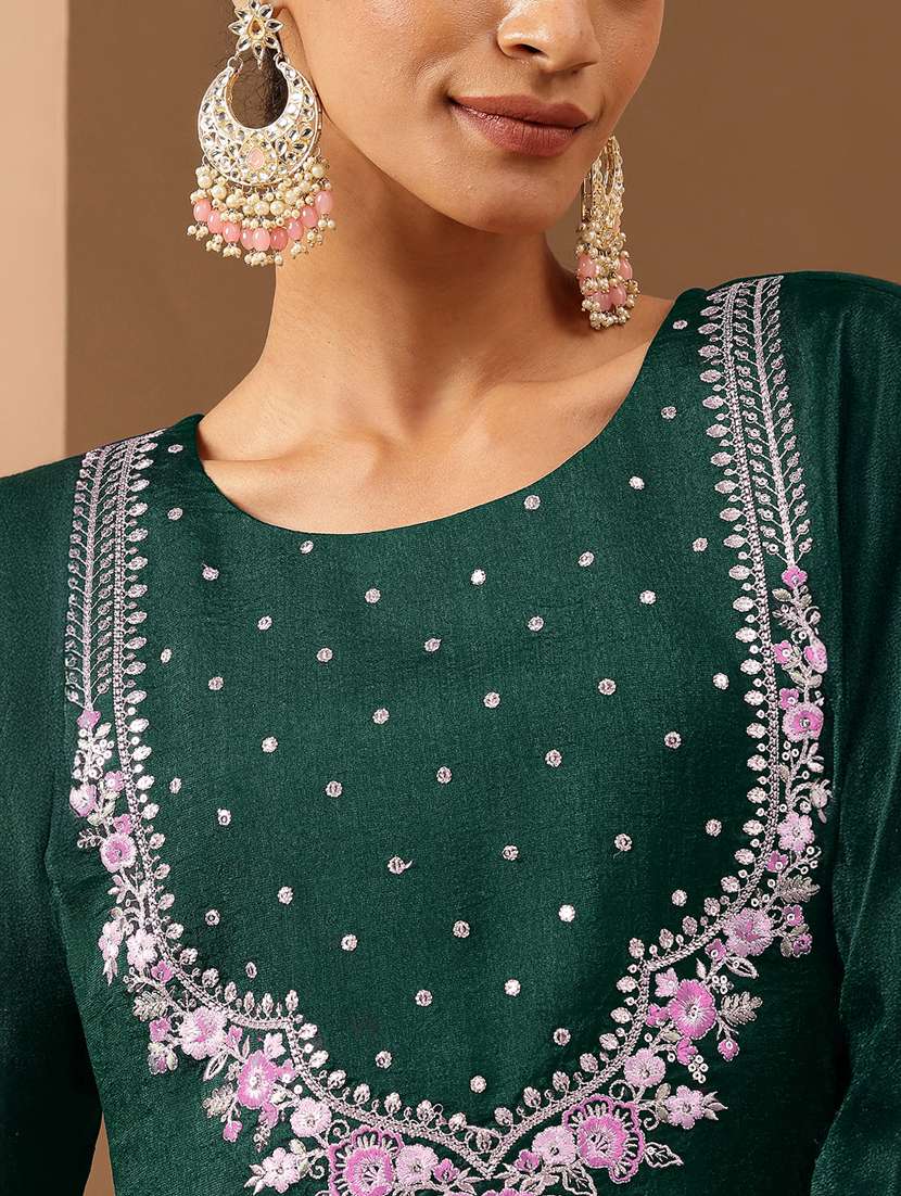 women three quarter sleeve kurat and pant with dupatta set - 22439931 -  Standard Image - 5