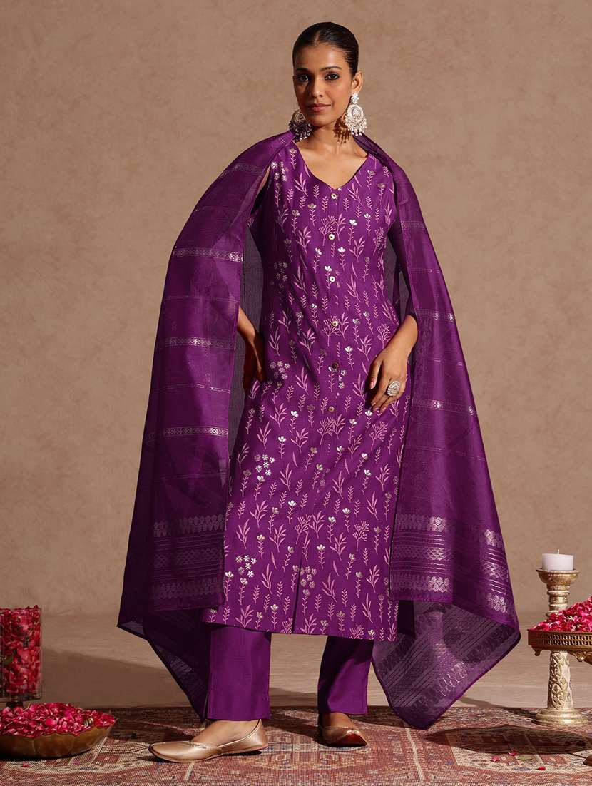 women purple kurta dupatta set