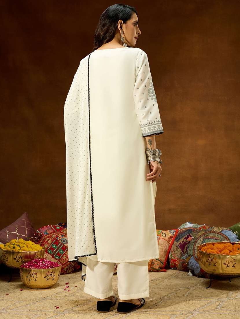 women white kurta dupatta set - 22439968 -  Standard Image - 5
