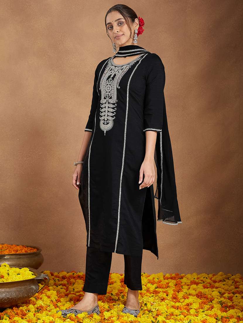 women black kurta dupatta set - 22439973 -  Standard Image - 3