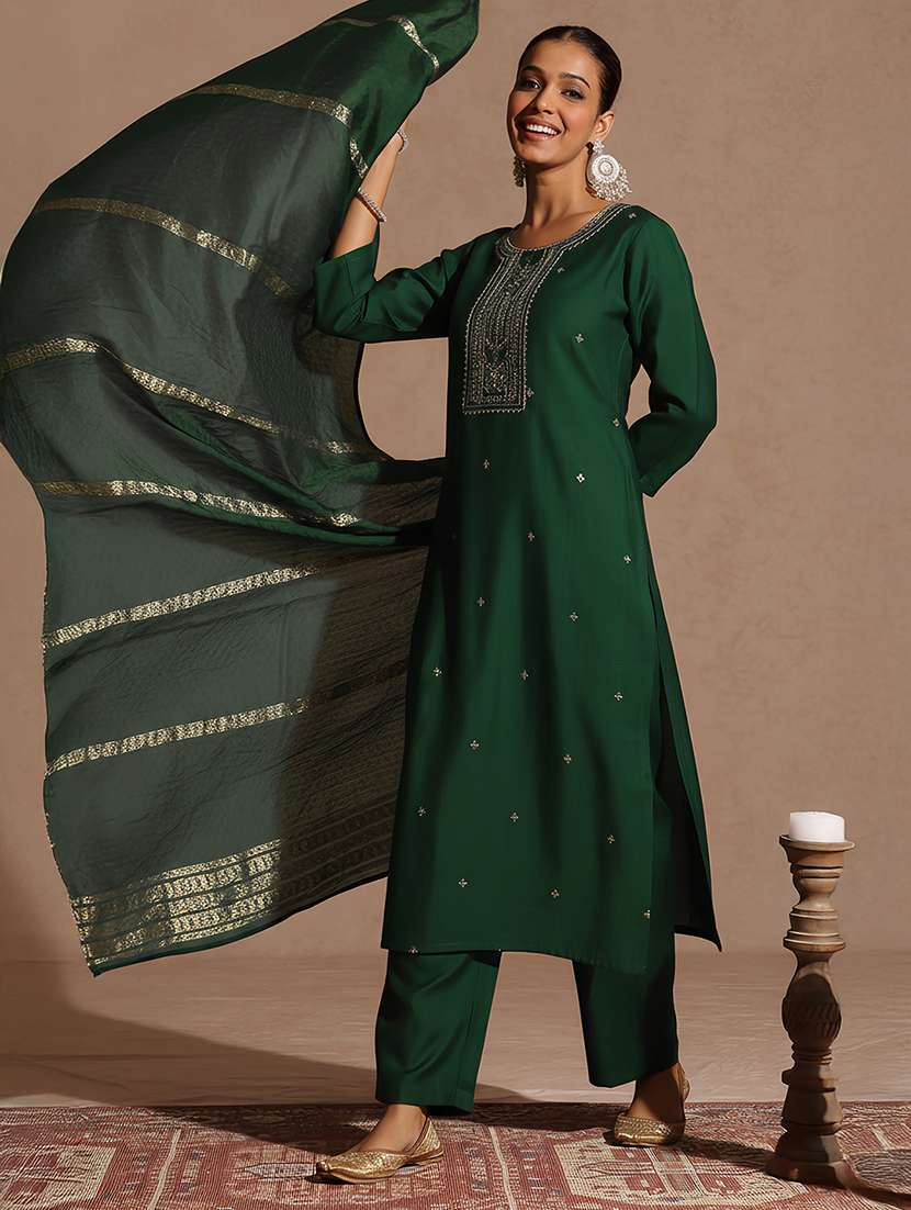 Women Bottle Green Kurta Dupatta Set - 22439979 -  Standard Image - 3