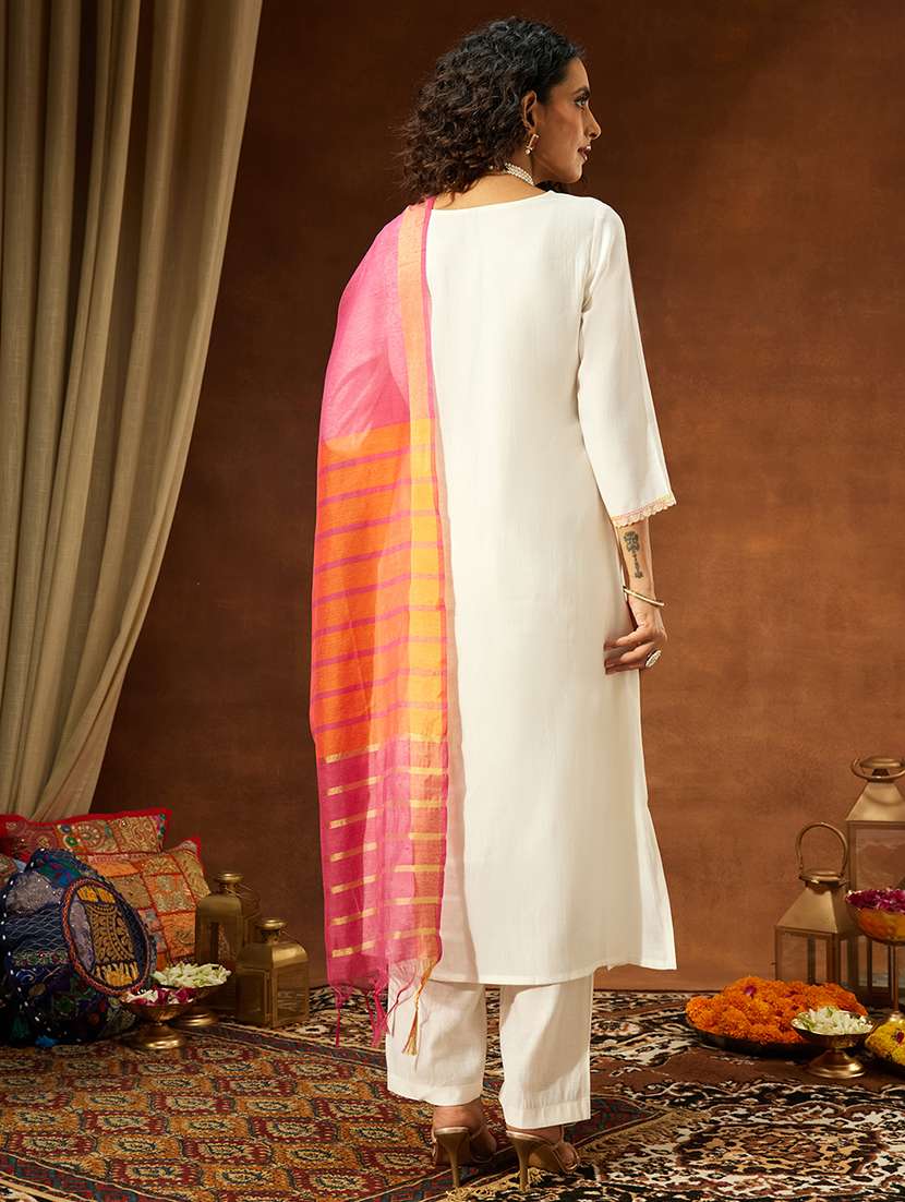 women off white kurta dupatta set - 22439981 -  Standard Image - 5