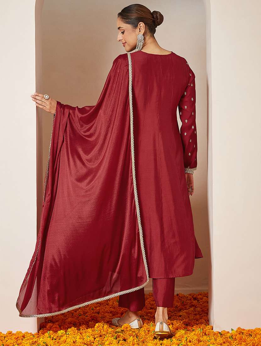 women maroon kurta pant set - 22439999 -  Standard Image - 5