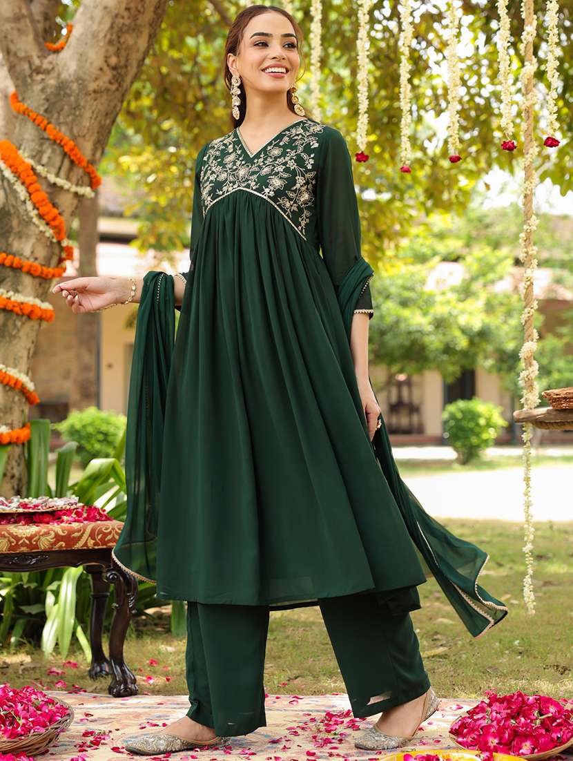 women floral embroidered green georgette kurta dupatta set - 22440037 -  Standard Image - 3