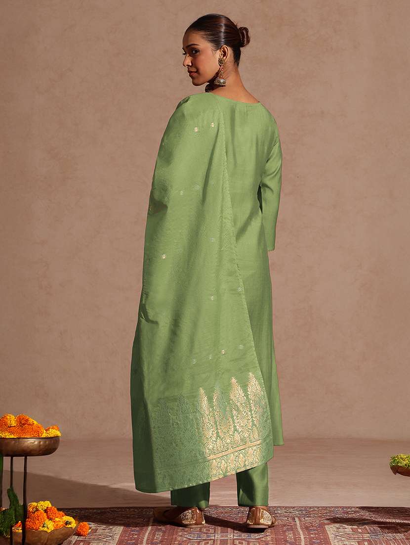women green kurta dupatta set - 22440038 -  Standard Image - 5