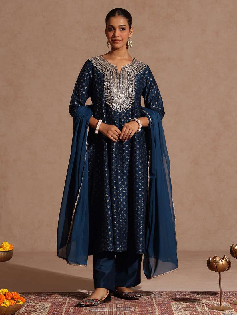 women teal kurta dupatta set