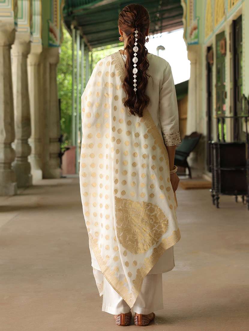 women off white kurta dupatta set - 22440052 -  Standard Image - 5