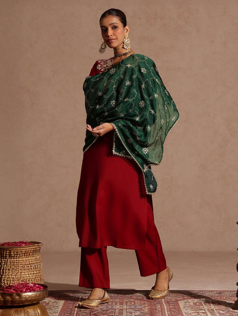 women embroidered three quarter sleeve kurta pant with dupatta set - 22440054 -  Standard Image - 3
