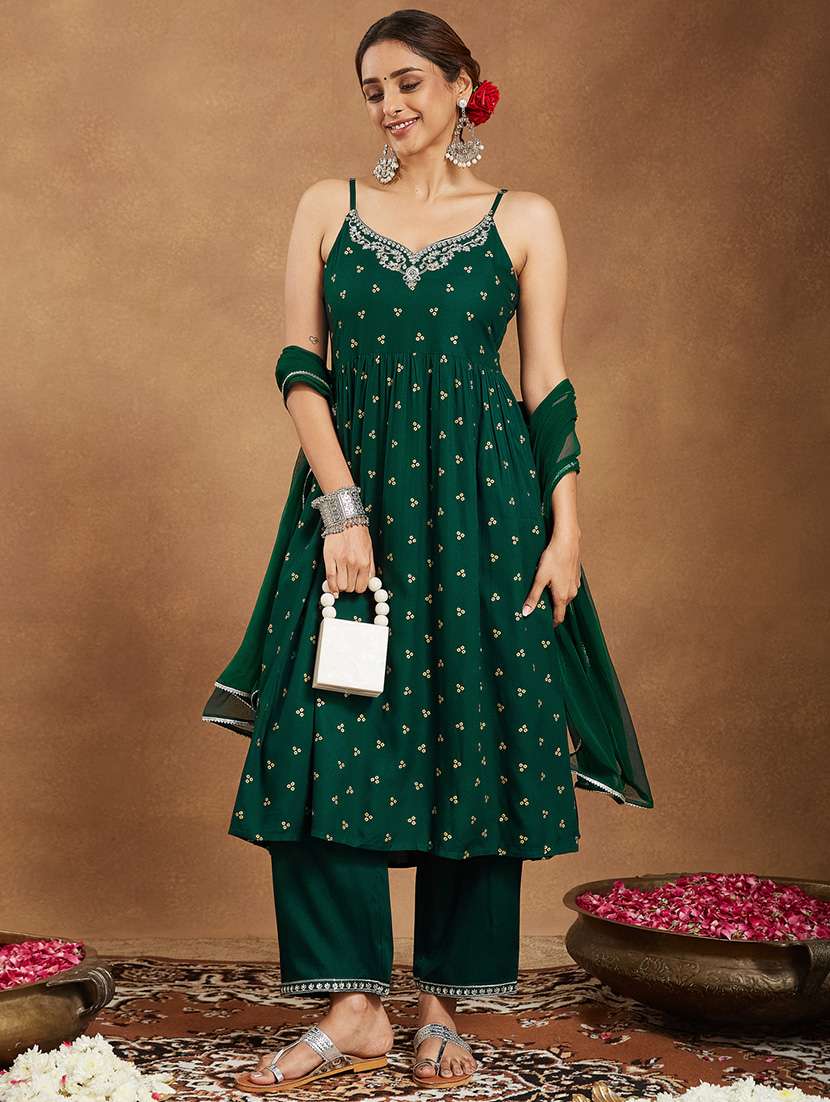 women green kurta pant set