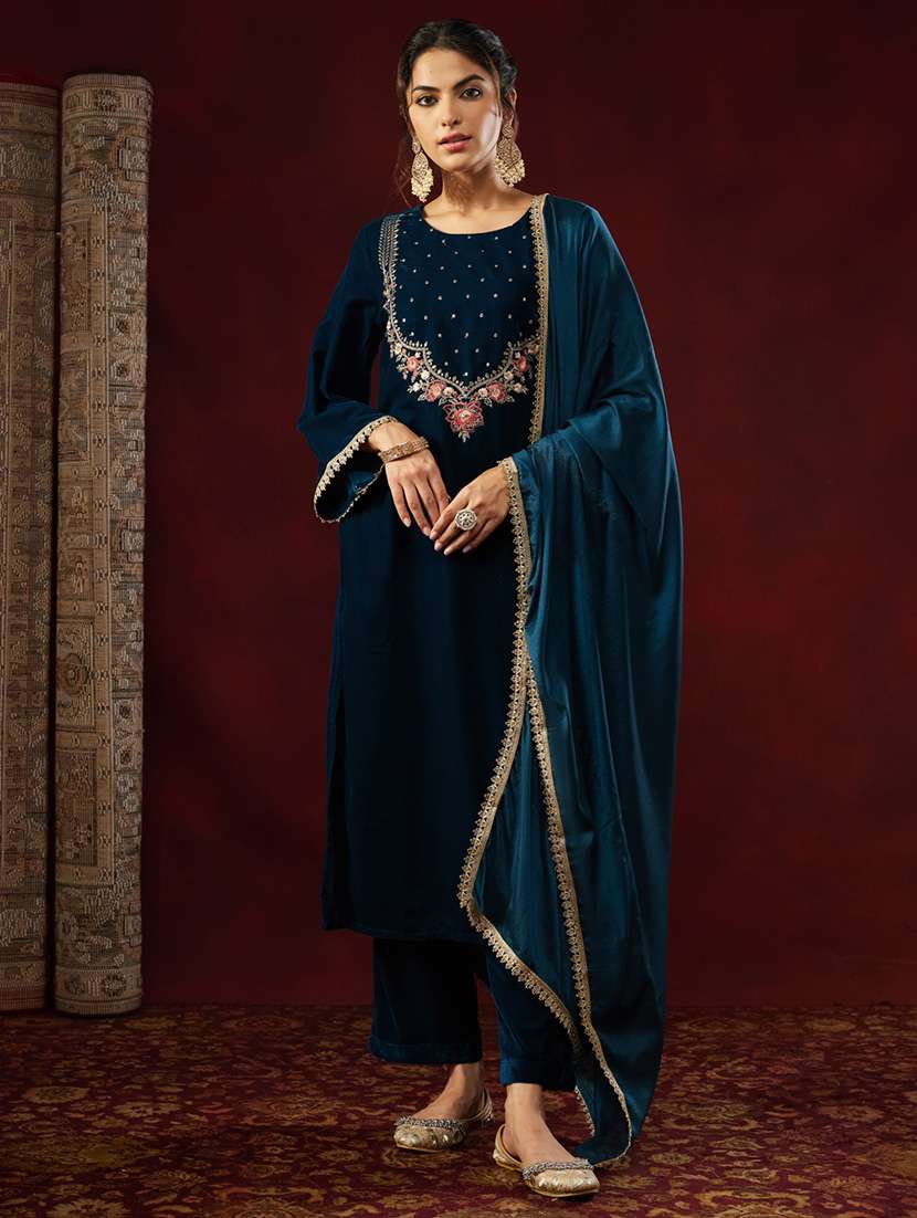 women teal kurta dupatta set
