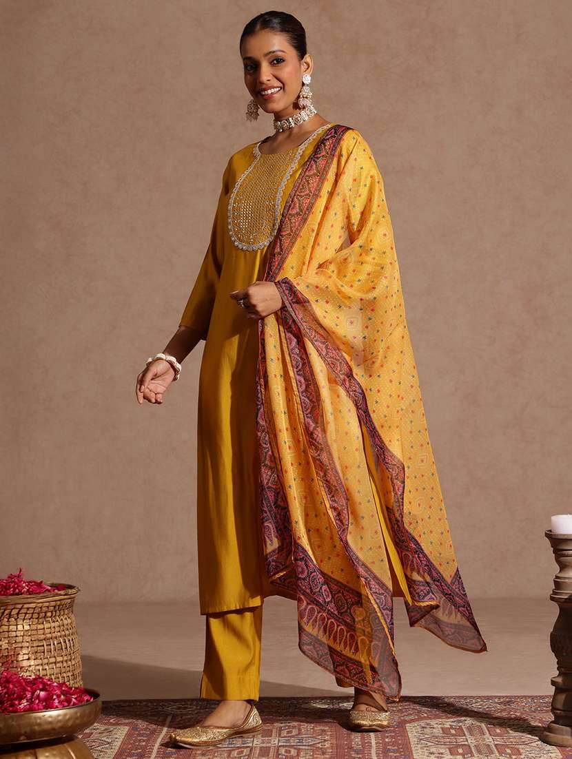 women yellow kurta dupatta set - 22440074 -  Standard Image - 3
