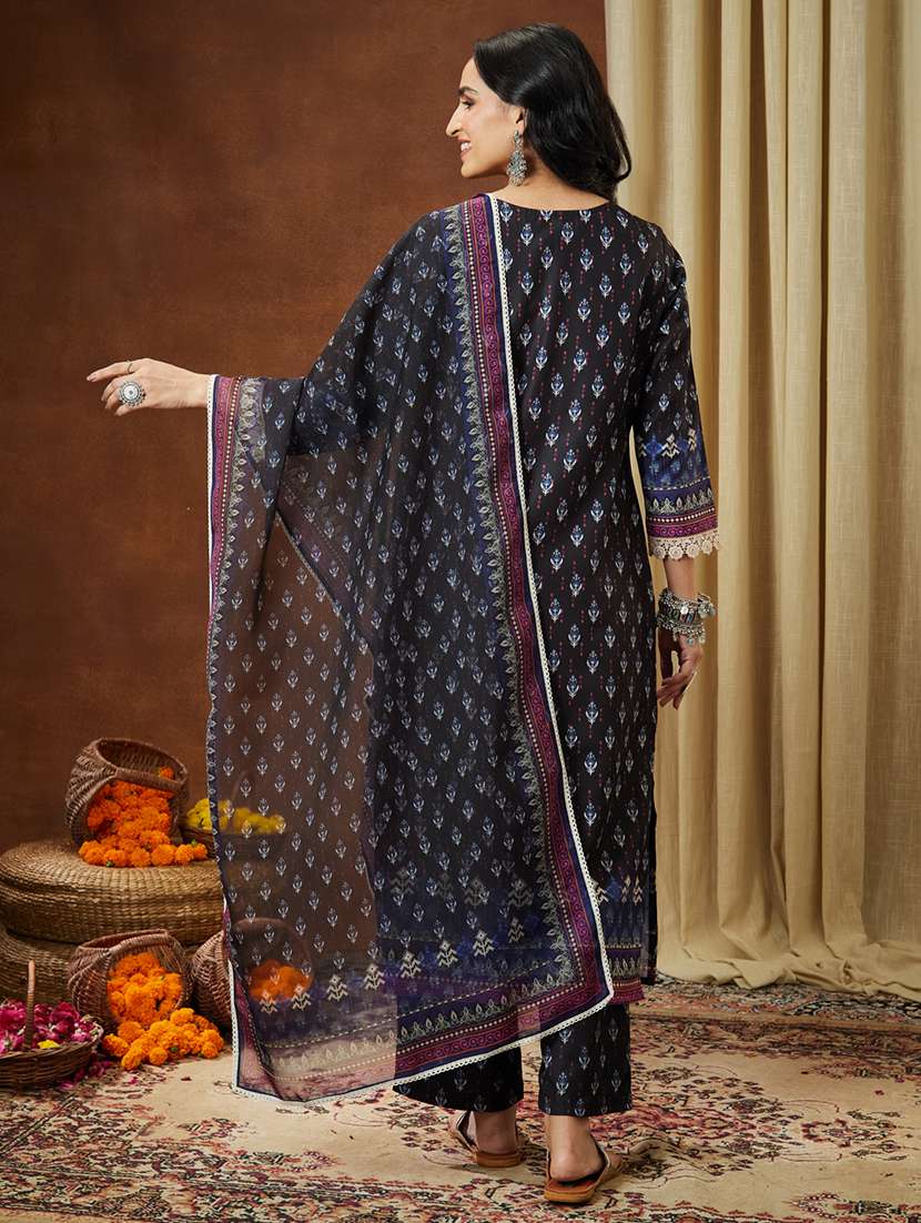 women black kurta dupatta set - 22440079 -  Standard Image - 5