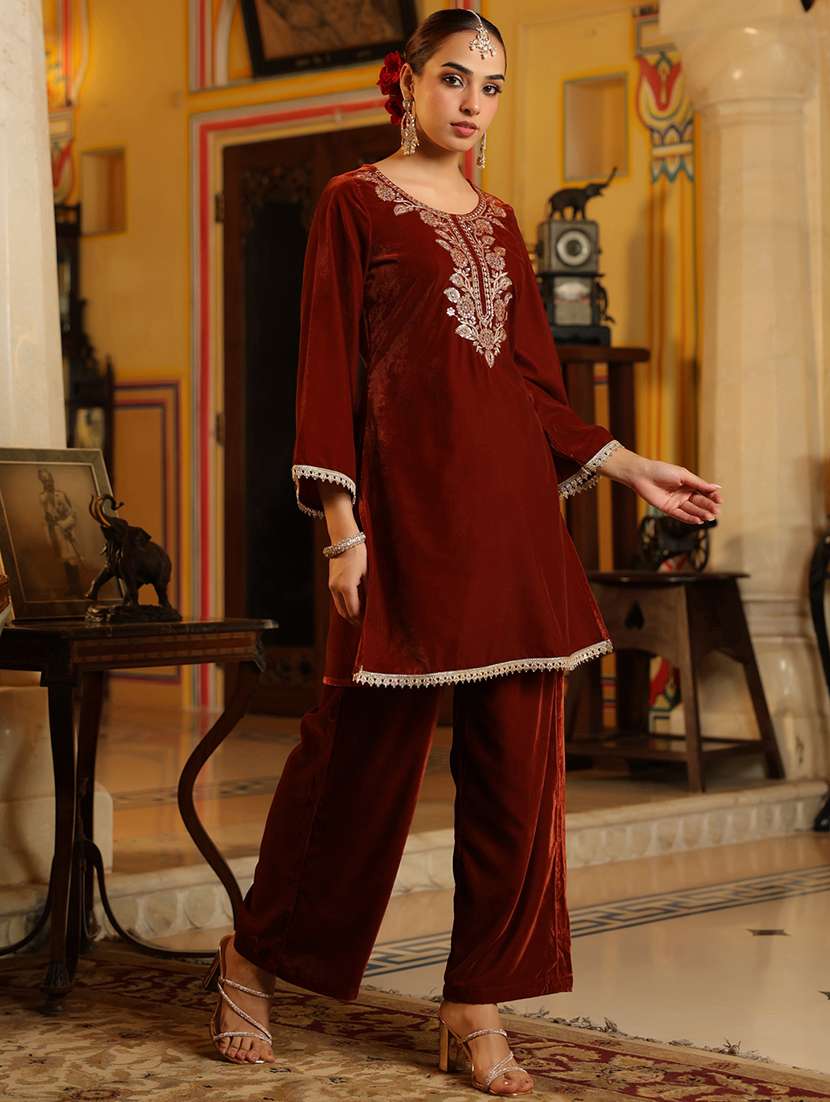 women brown co-ord set - 22440095 -  Standard Image - 3