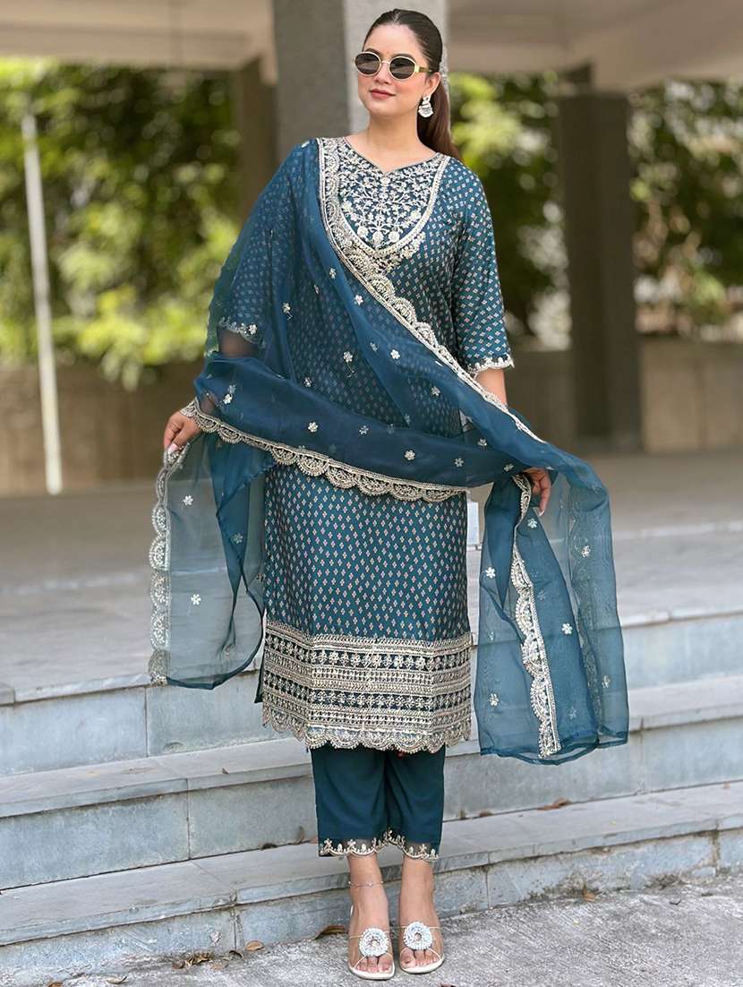 women printed three quarter sleeve kurta pant with dupatta set