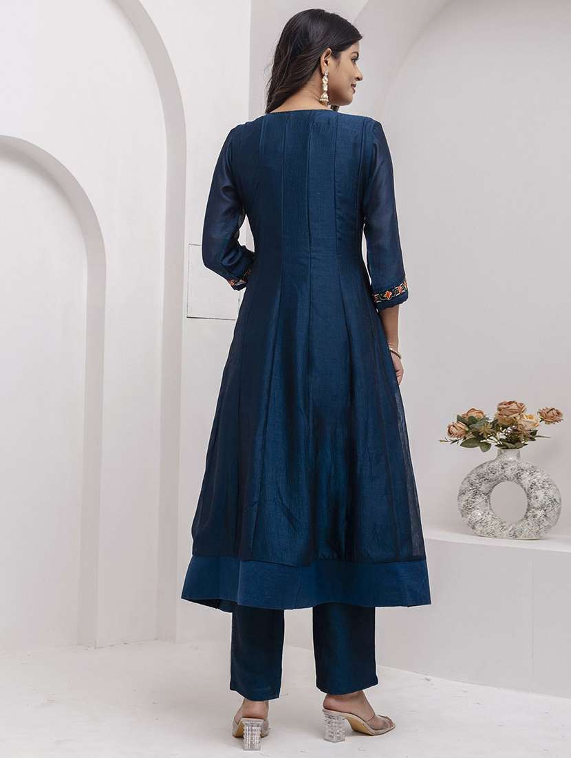 women blue kurta dupatta set - 22440206 -  Standard Image - 3