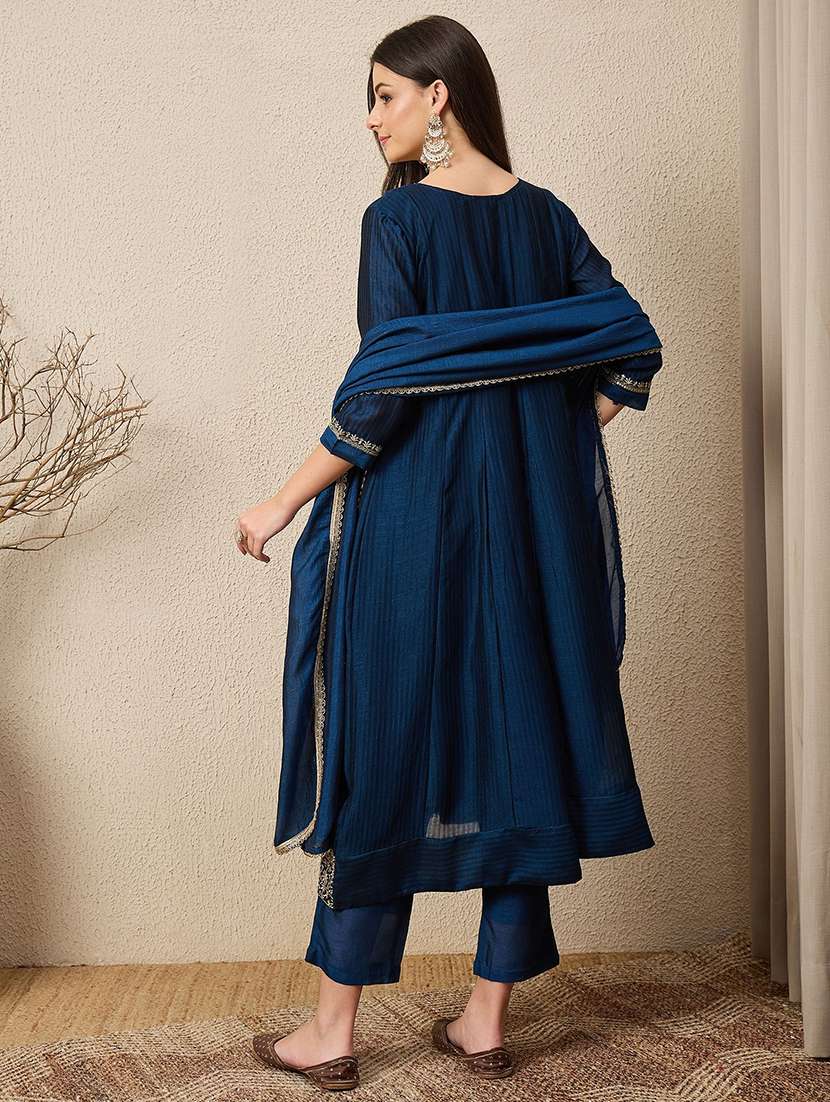 women self design black kurta dupatta set - 22440227 -  Standard Image - 3