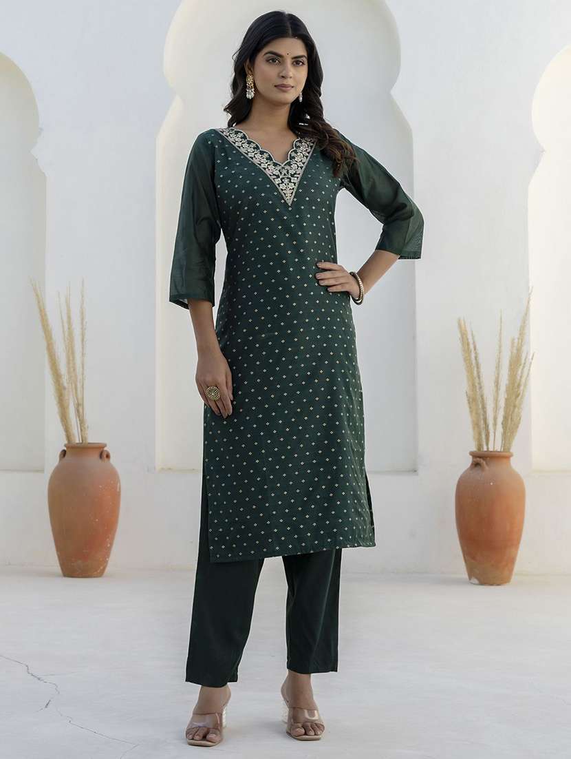 women green kurta dupatta set