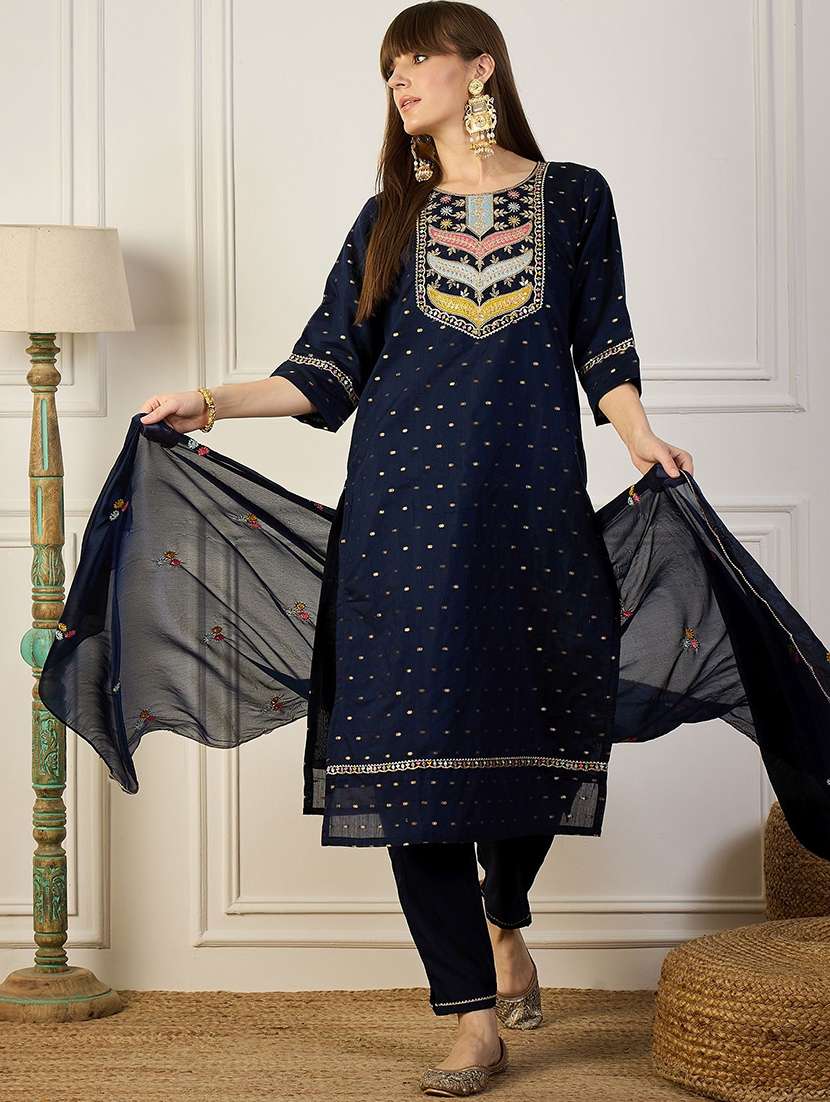 women blue kurta dupatta set