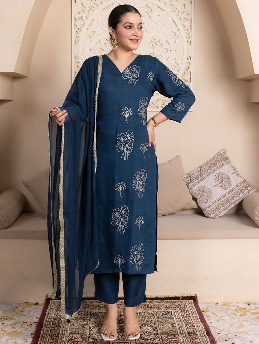 women blue kurta dupatta set