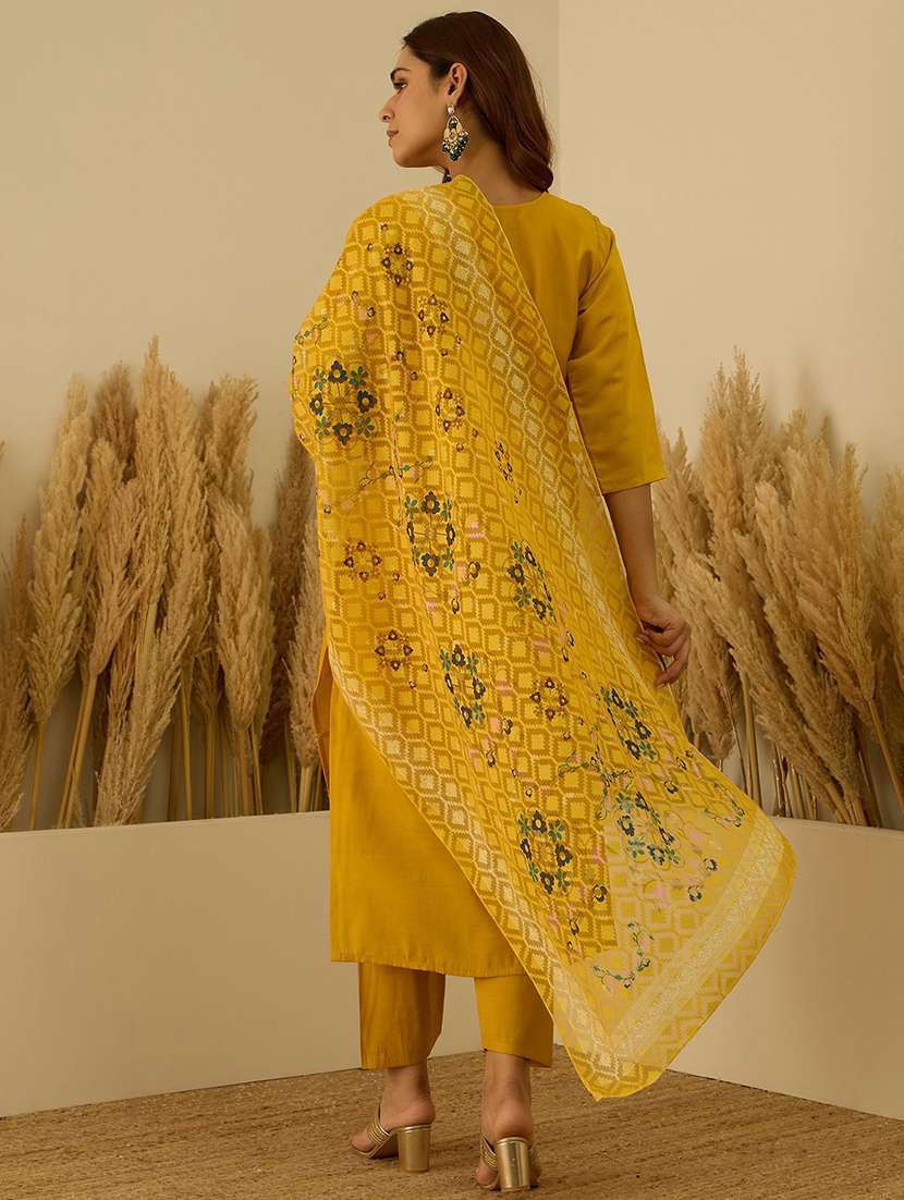 women self design yellow kurta dupatta set - 22440395 -  Standard Image - 3