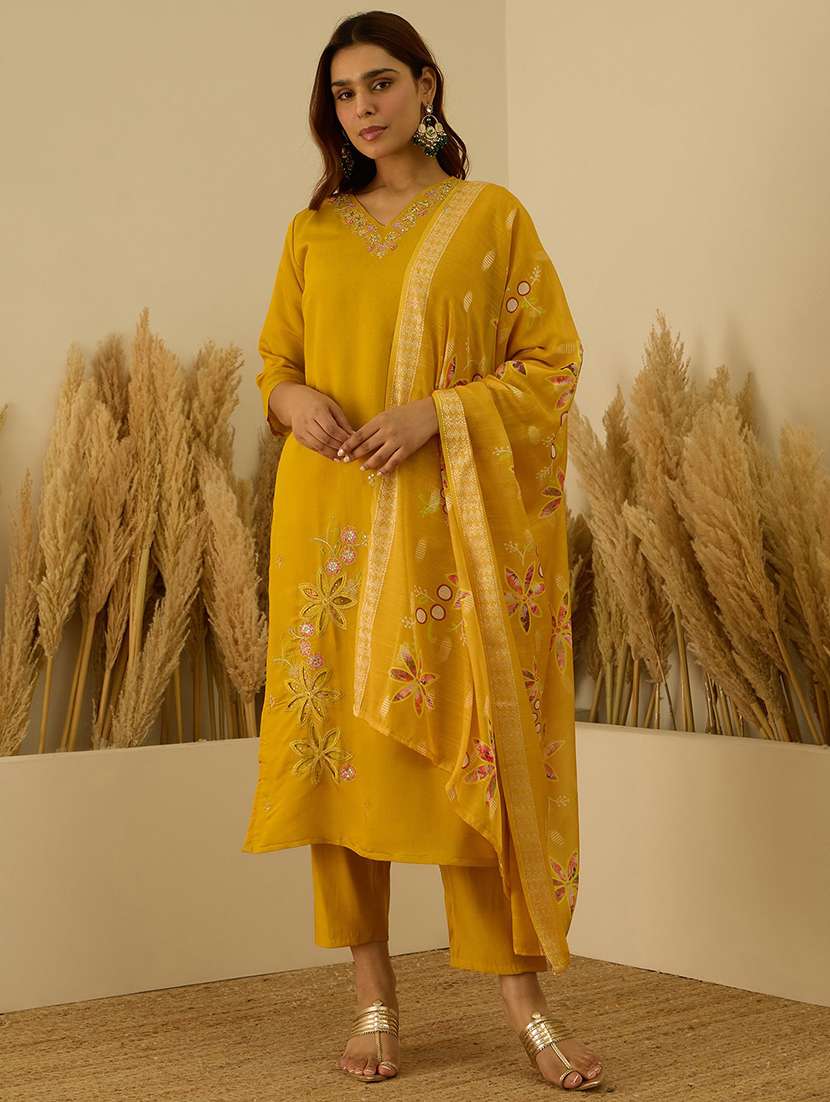 women self design yellow kurta dupatta set