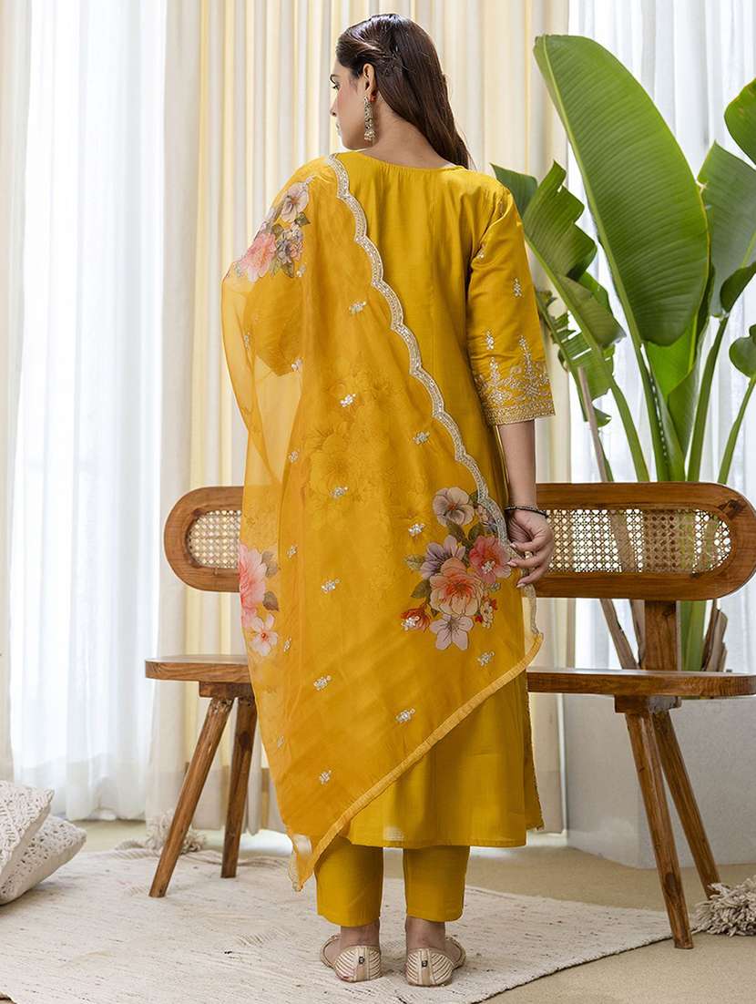 yellow silk blend kurta dupatta  set - 22440413 -  Standard Image - 3