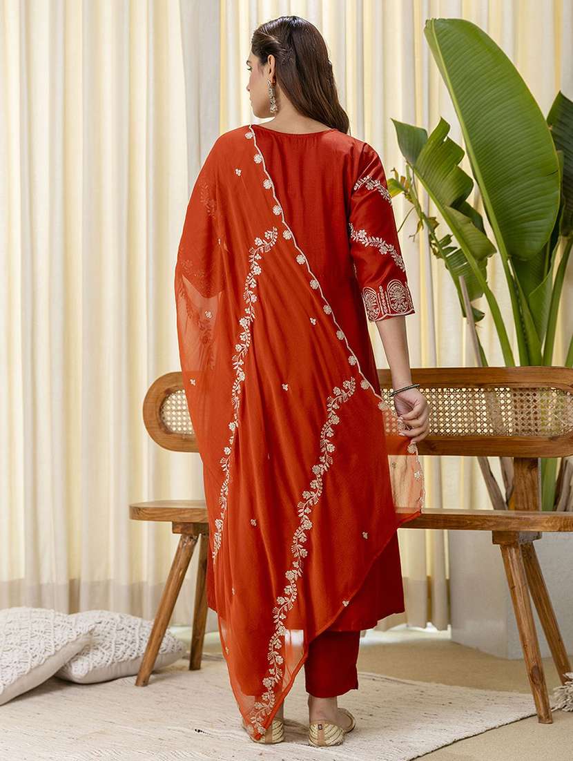 women self design orange kurta dupatta set - 22440428 -  Standard Image - 3