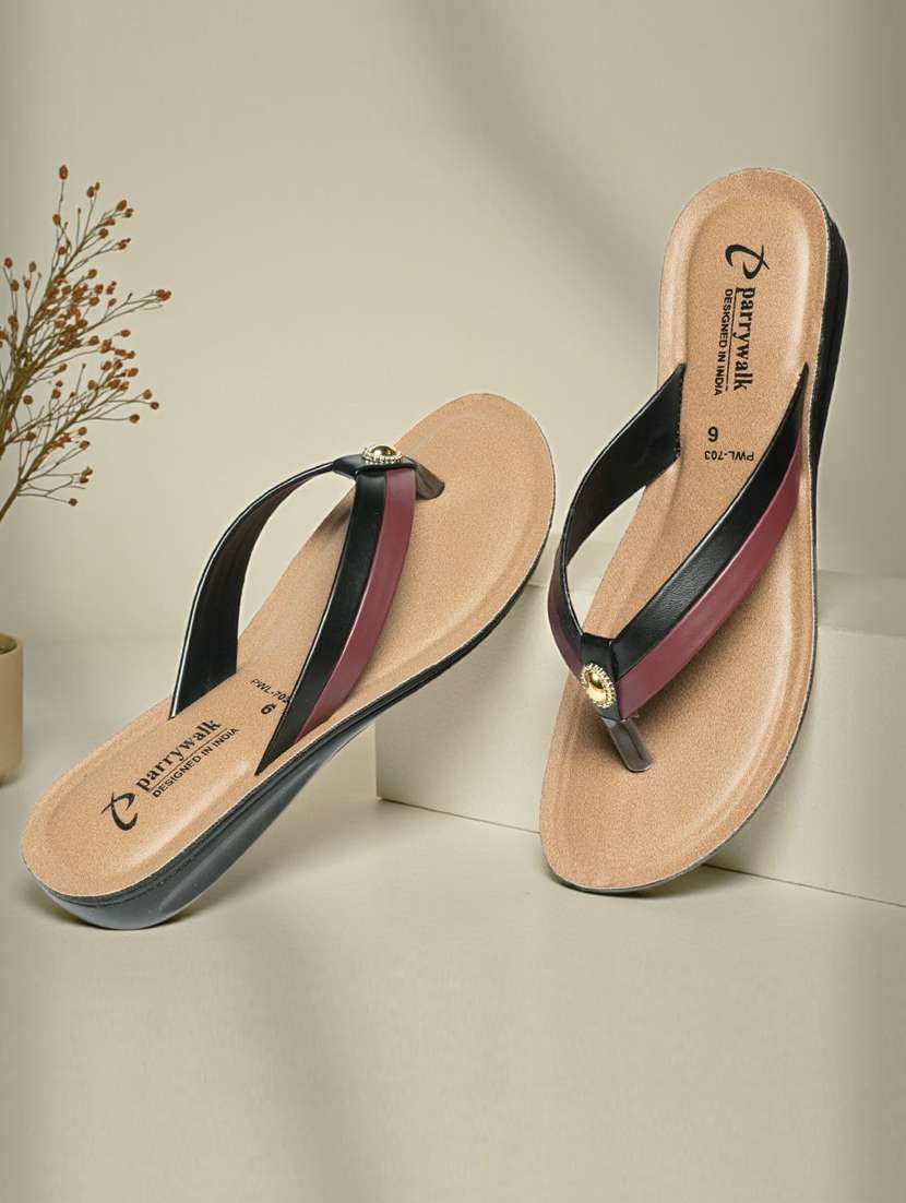 women solid slip on flat sandals