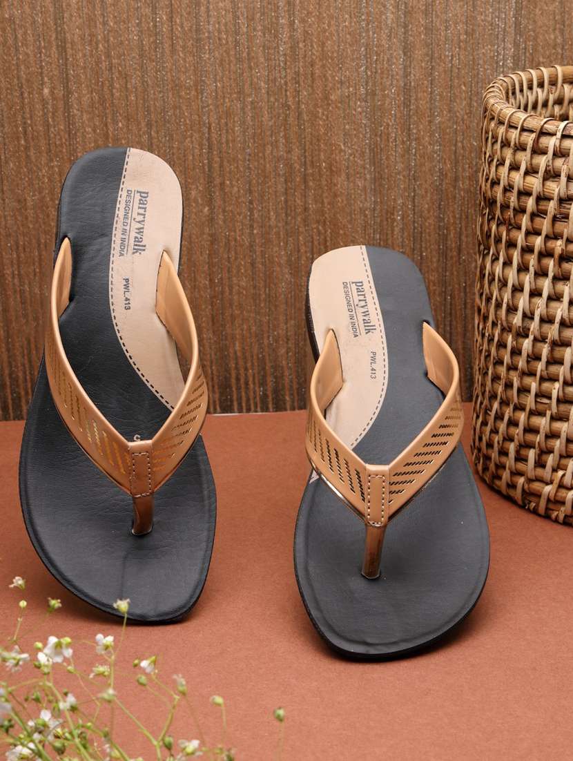 women solid slip on flat sandals