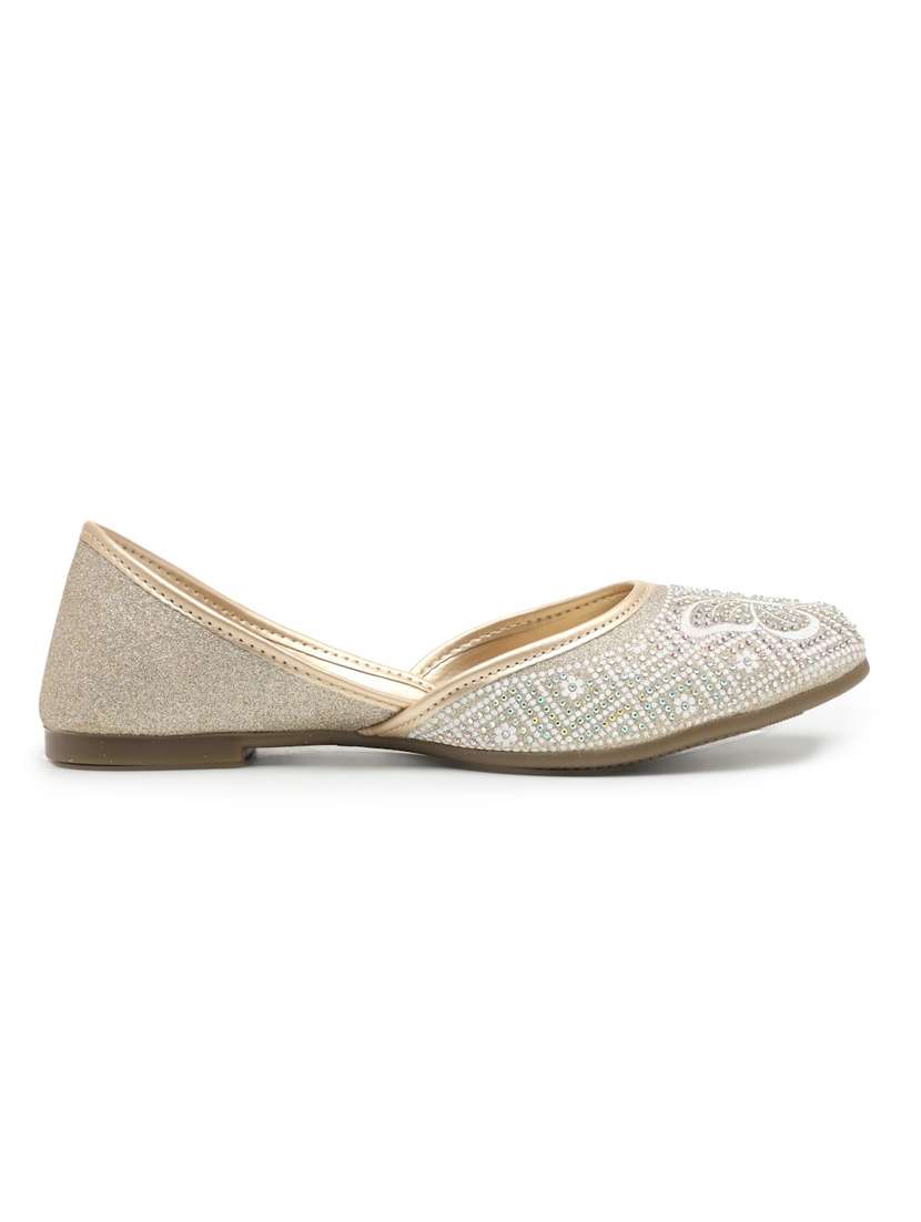 women embellished slip on mojari - 22440685 -  Standard Image - 3
