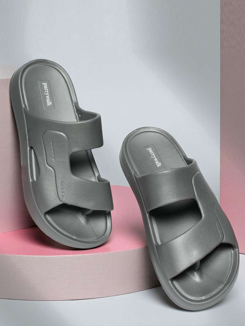 men grey solid sliders