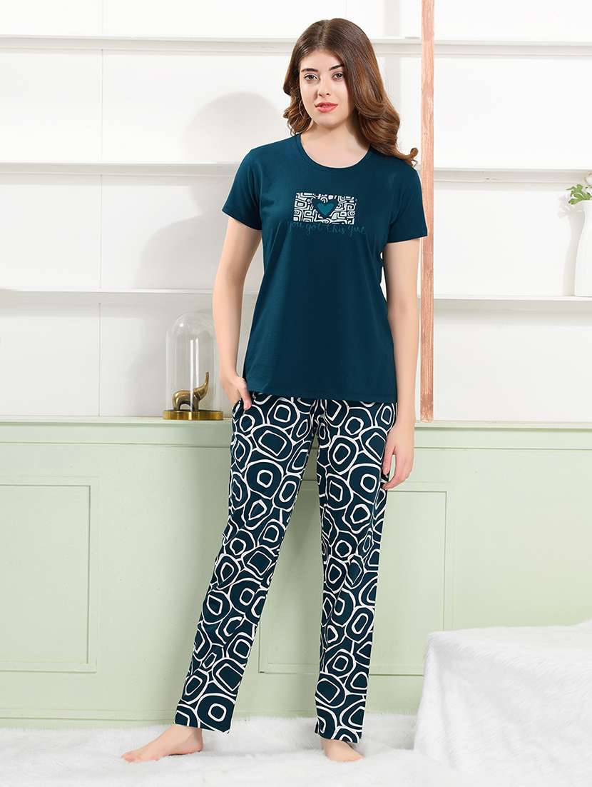 women green  printed cotton pyjama set nightwear set
