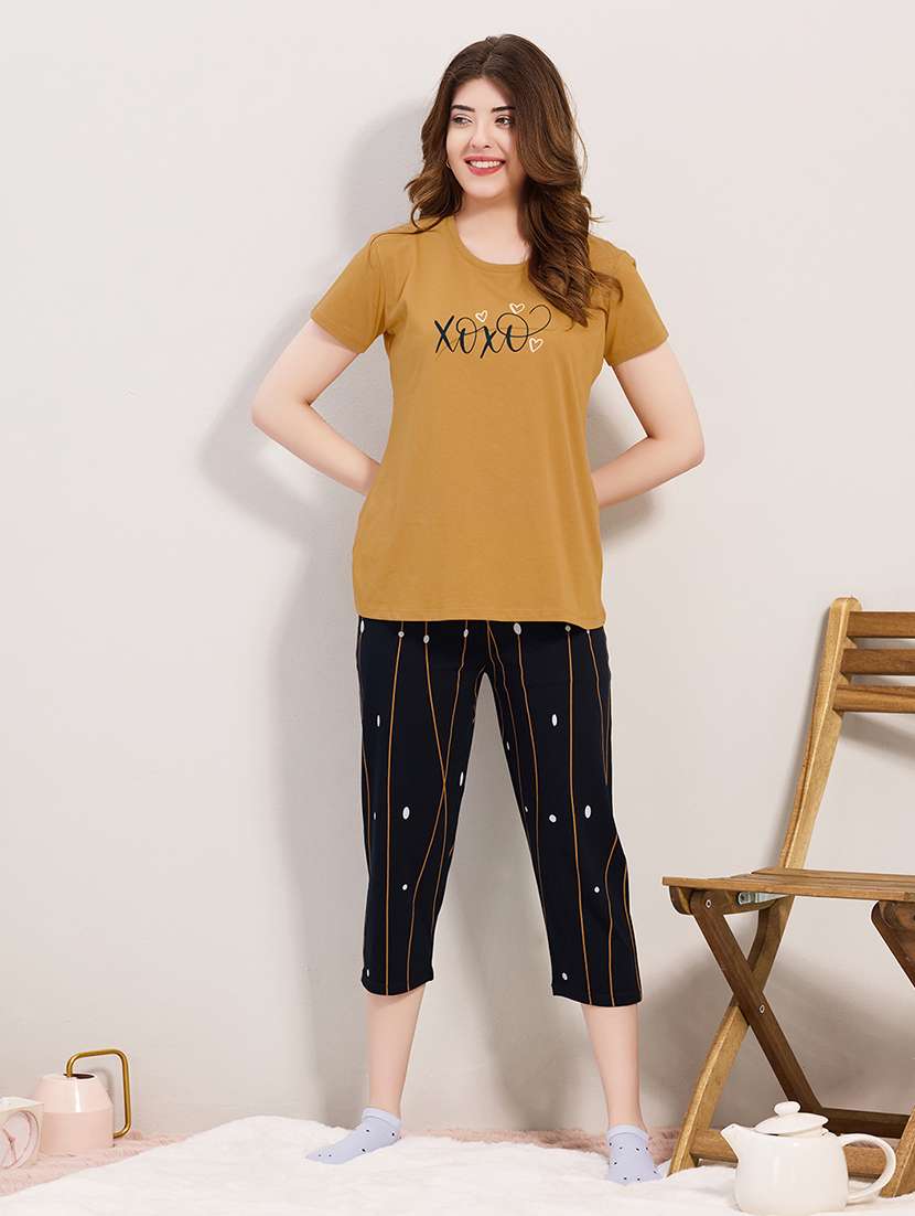 women mustard printed  cotton capri set nightwear set