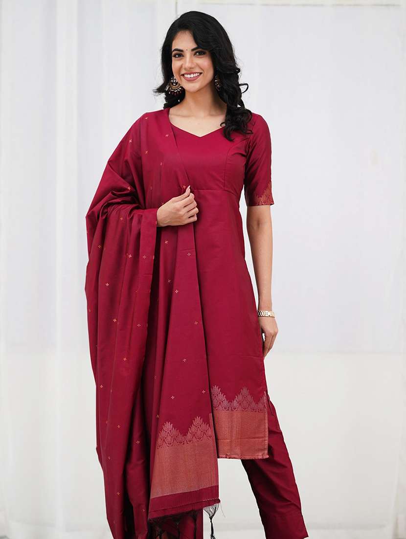 women self design short sleeve kurta pant with dupatta set