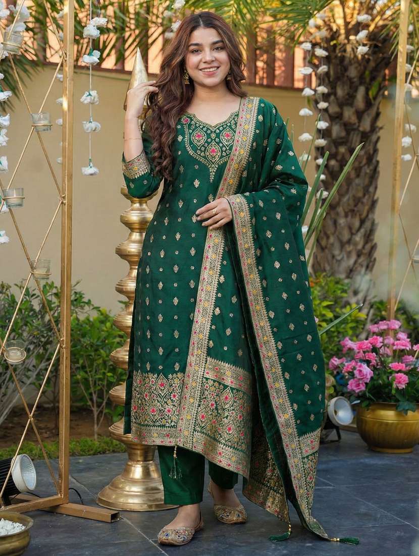 women self design three quarter sleeve kurta pant with dupatta set