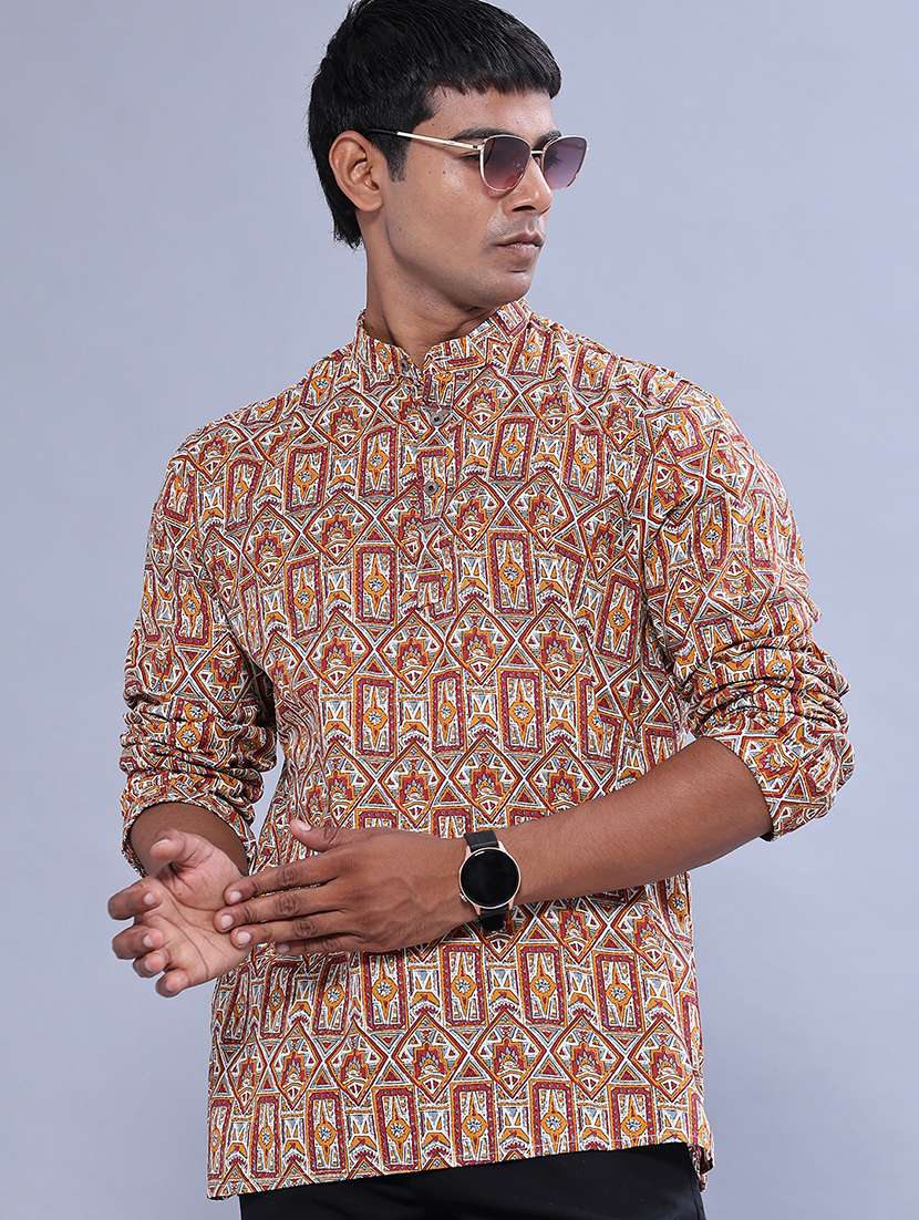 men printed long sleeves short kurta