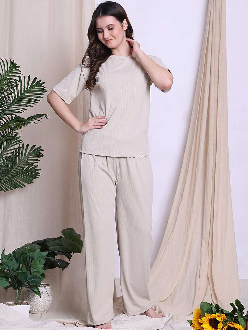 women solid nightwear pyjama set