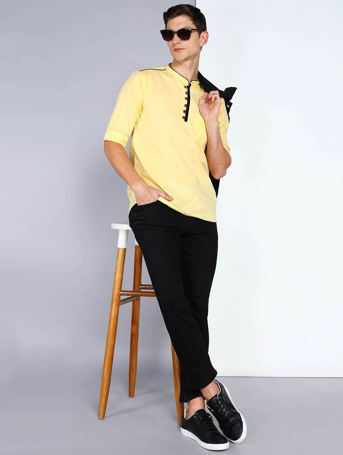 men solid mandarin neck short kurta - 22441445 -  Standard Image - 5