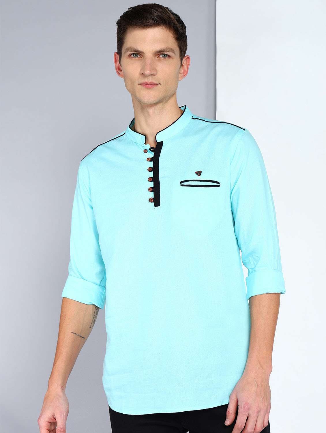 men solid mandarin neck short kurta
