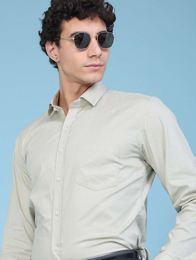 men self design long sleeves formal shirt