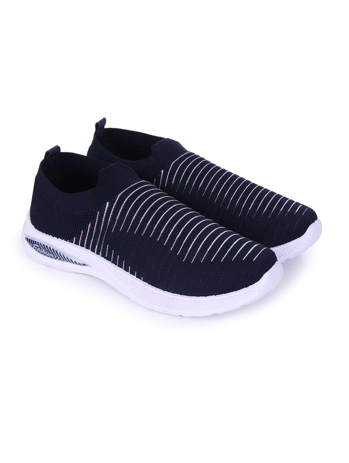 women solid slip on casual shoe