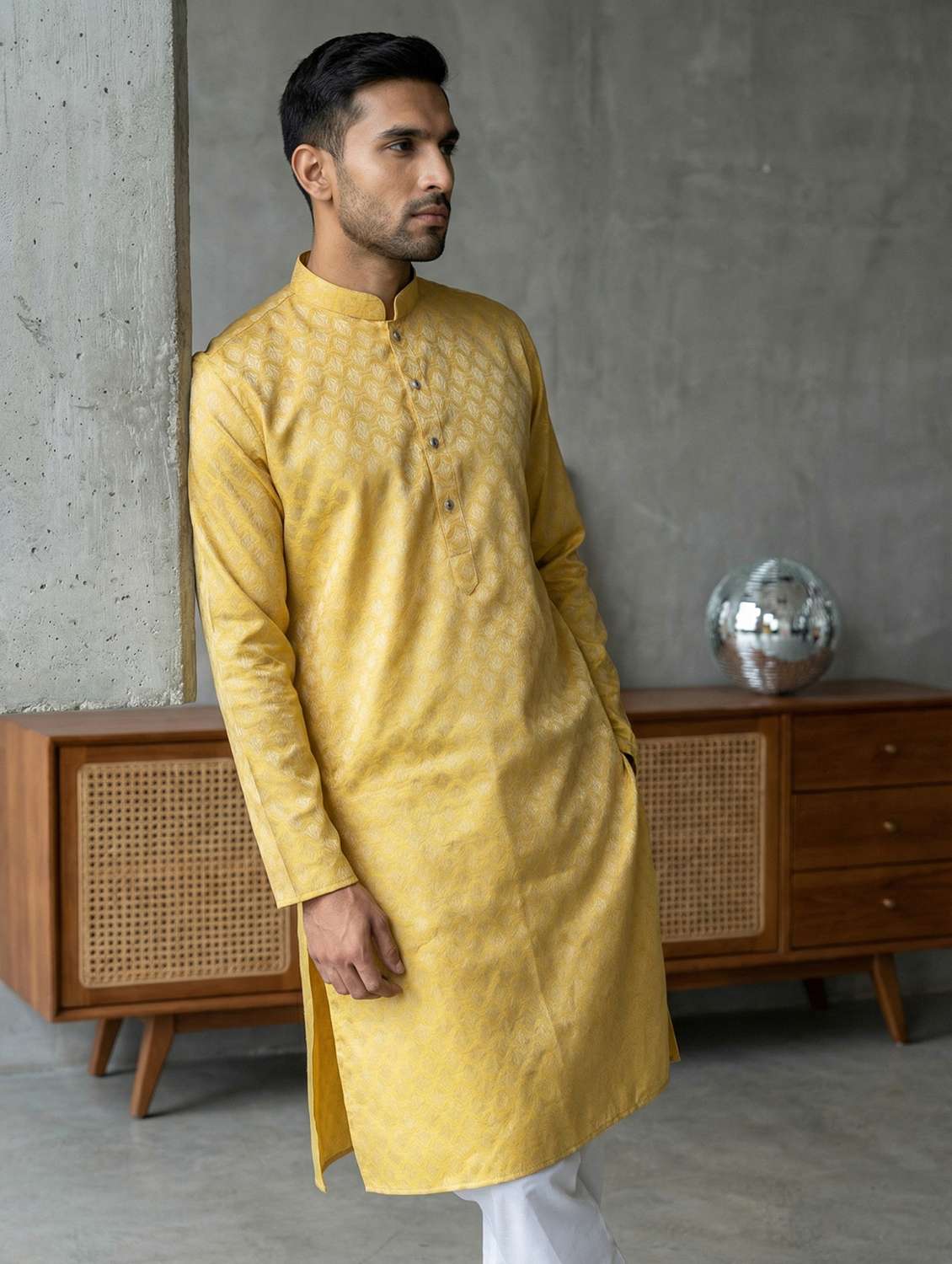 men self design mandarin neck long kurta - 22442865 -  Standard Image - 3