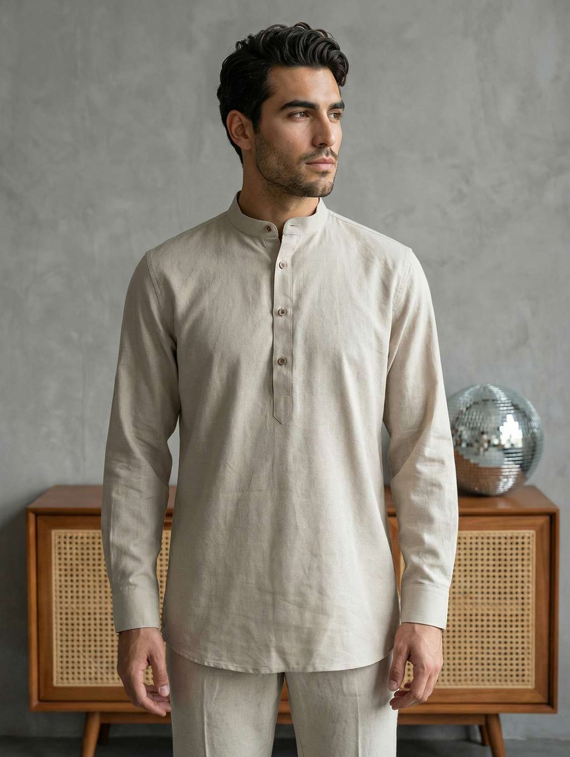 men solid mandarin neck short kurta