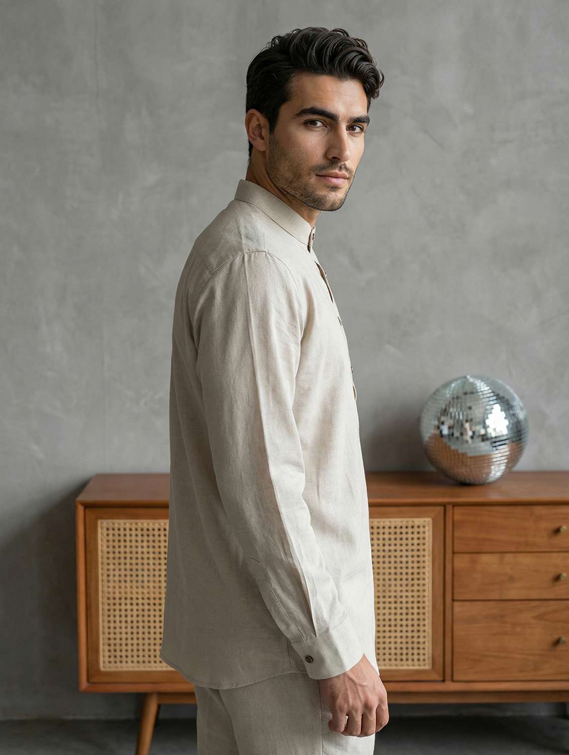 men solid mandarin neck short kurta - 22442905 -  Standard Image - 5