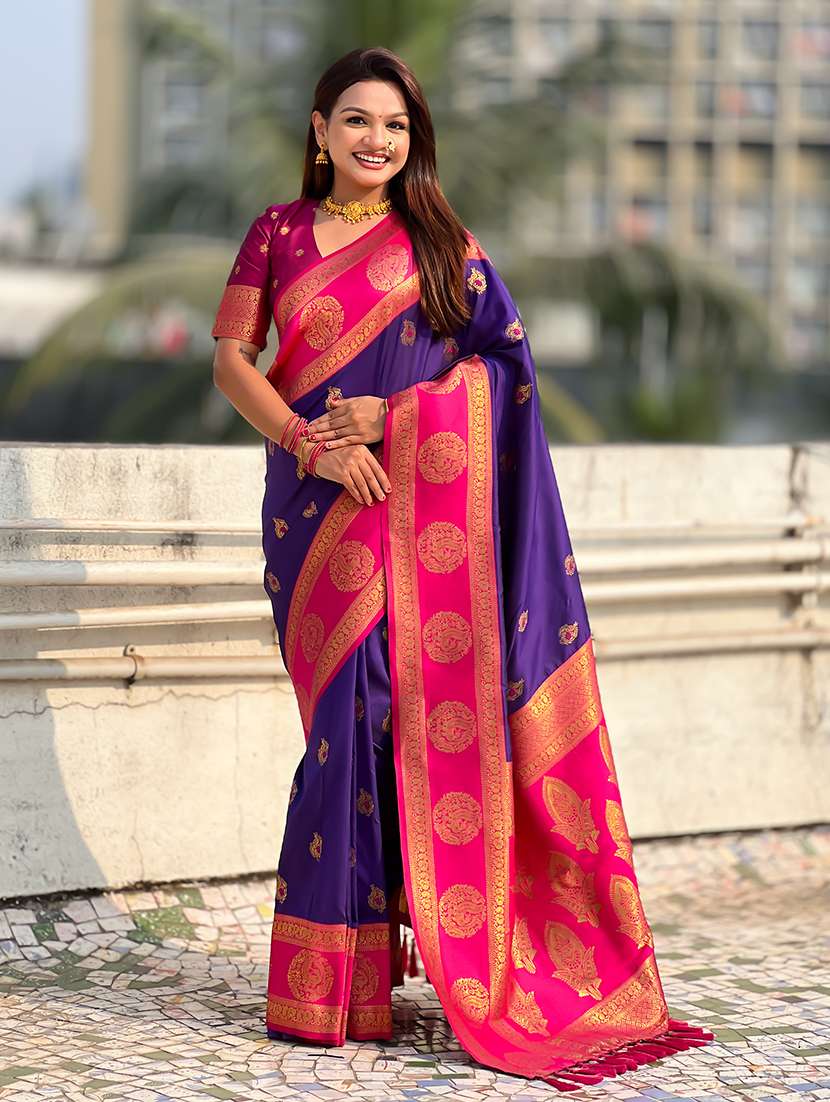 women self design banarasi saree with blouse