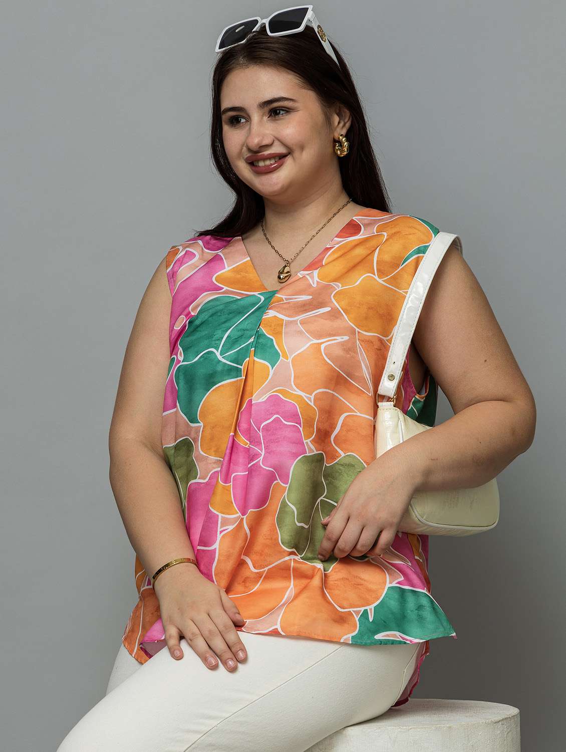 women plus size pinted sleeveless top - 22443577 -  Standard Image - 5