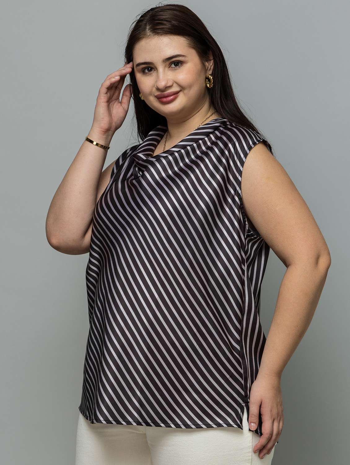 women plus size pinted sleeveless top - 22443584 -  Standard Image - 3