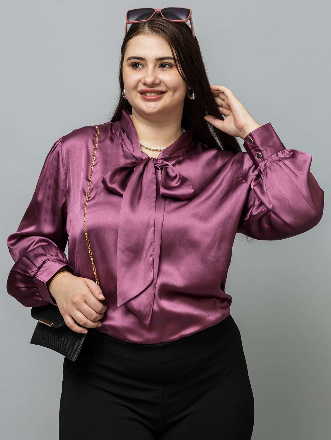 women solid purple satin regular top